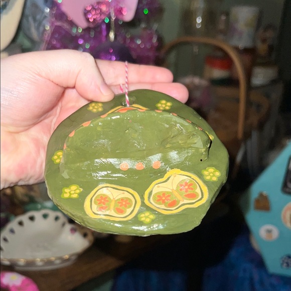 Handcrafted Green Mushroom Wall Hanging candle holder - Picture 9 of 9